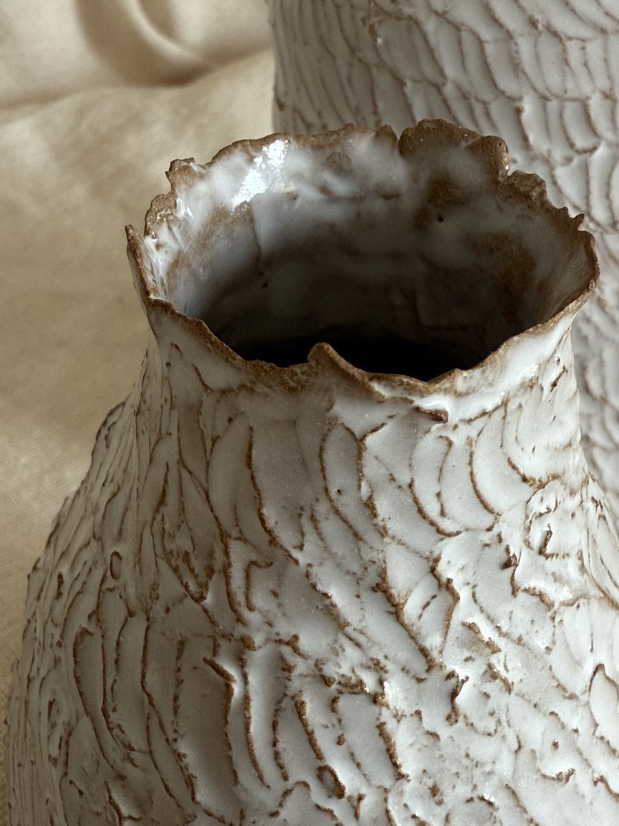 Afis Yfes ceramic texture detail